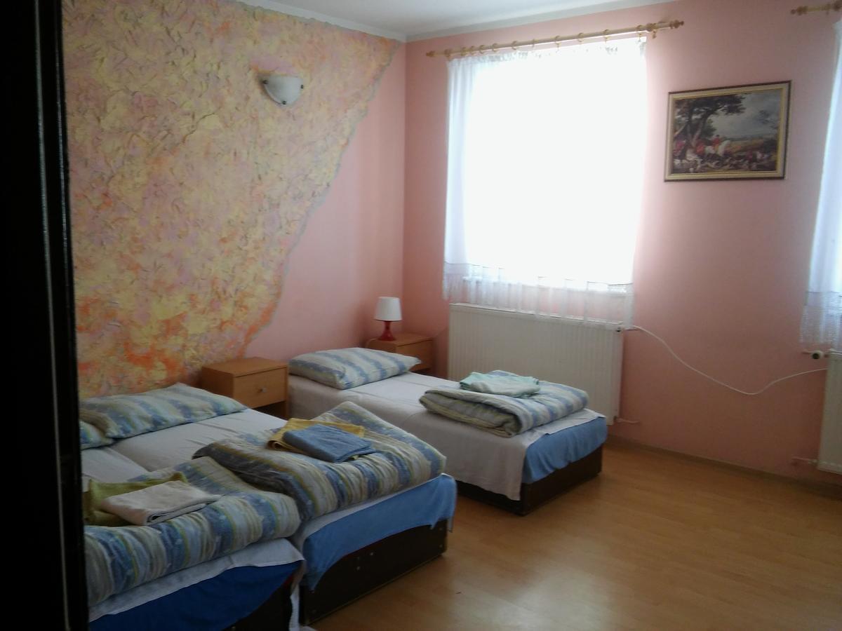 Motel Araratコウォブジェク エクステリア 写真