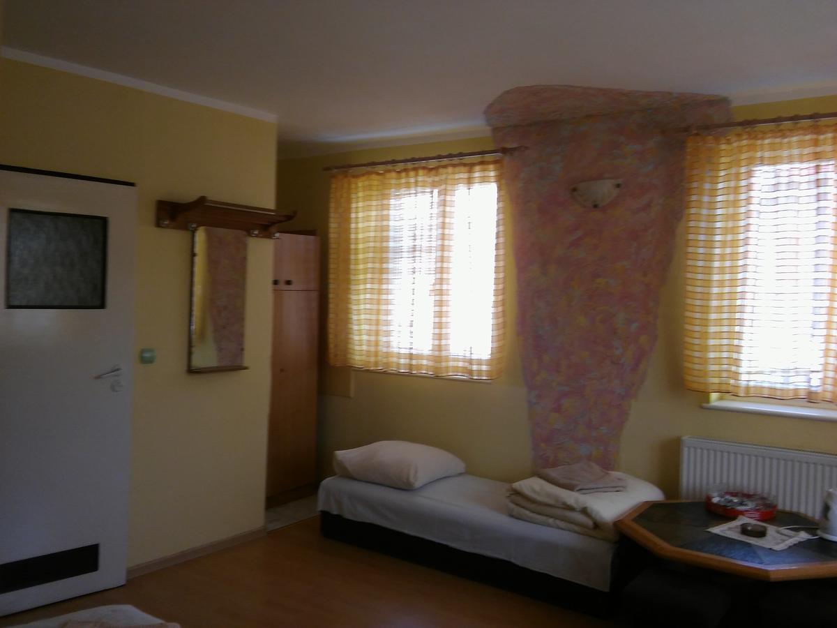Motel Araratコウォブジェク エクステリア 写真